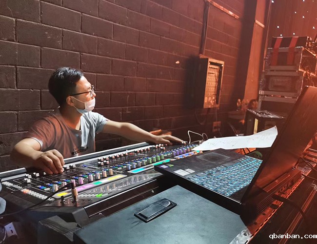 北京必威登录备用网站官网入口-北京演播厅出租,北京晚会活动策划,北京演播室,北京演播厅租赁